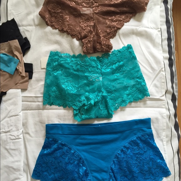 lace panty - Picture 2 of 3