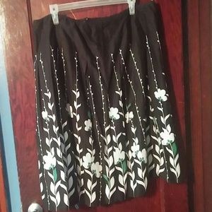 Floral skirt size 20