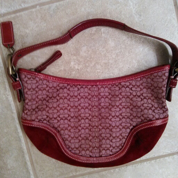 🚫 SOLD 🚫 Coach Signature - Picture 3 of 3