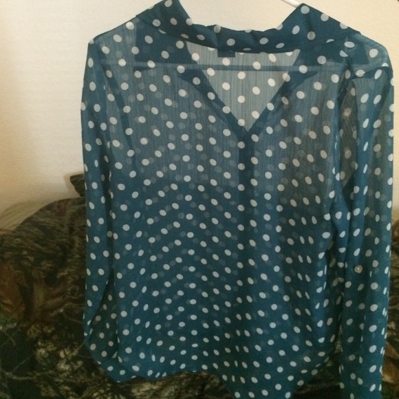 Dress blouse, super cute with leggings! - Picture 2 of 2