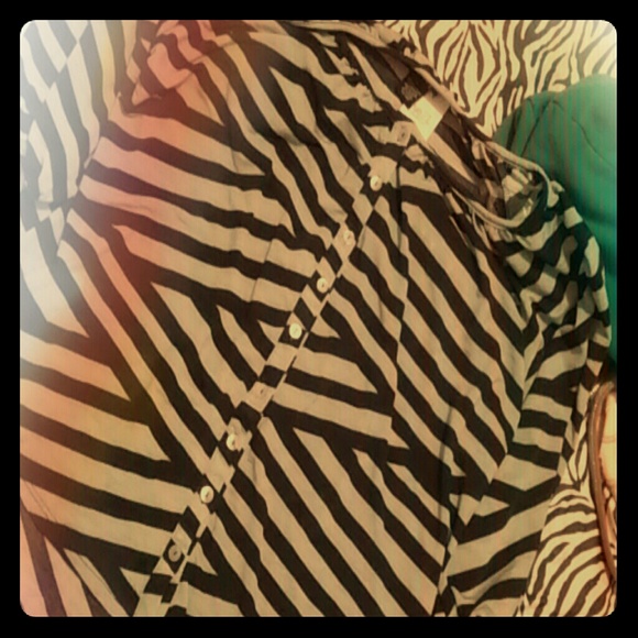 Rue 21 shirt new with tags