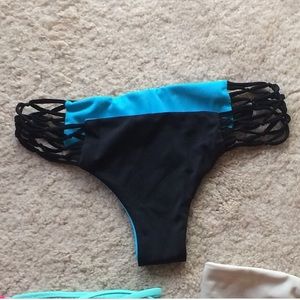 Small reversible bikini bottom