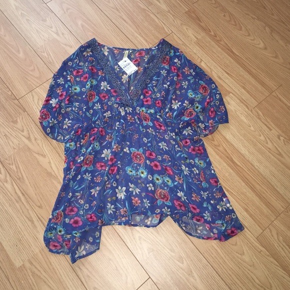 ☀️☀️🌼Nwt summer top 🌼☀️☀️☀️
