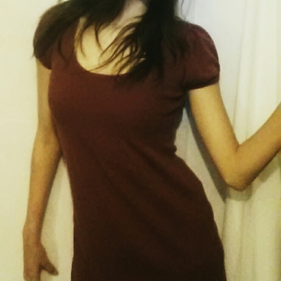 Maroon long fall top.