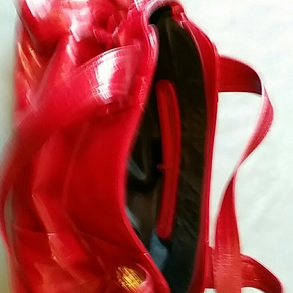 Cherry red Apt 9 purse with a gold accent - Picture 3 of 3