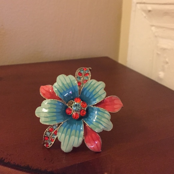 Colorful adjustable ring - Picture 2 of 4