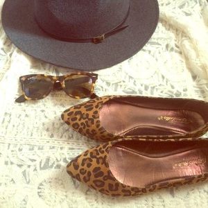 Leopard Flats