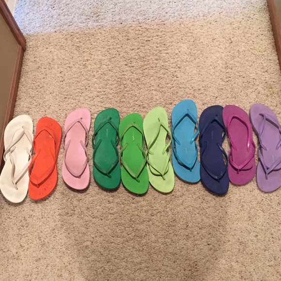 Old Navy Flip Flops