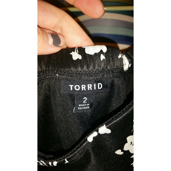 SOLD. Torrid strapless top - Picture 3 of 4