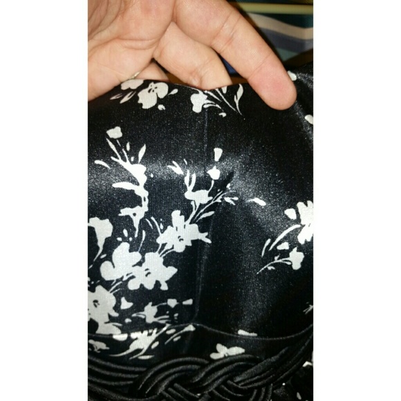 SOLD. Torrid strapless top - Picture 4 of 4