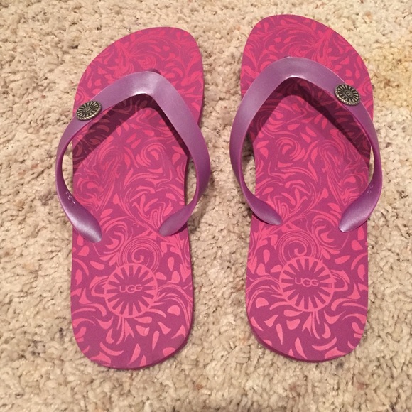Ugg Flip Flops