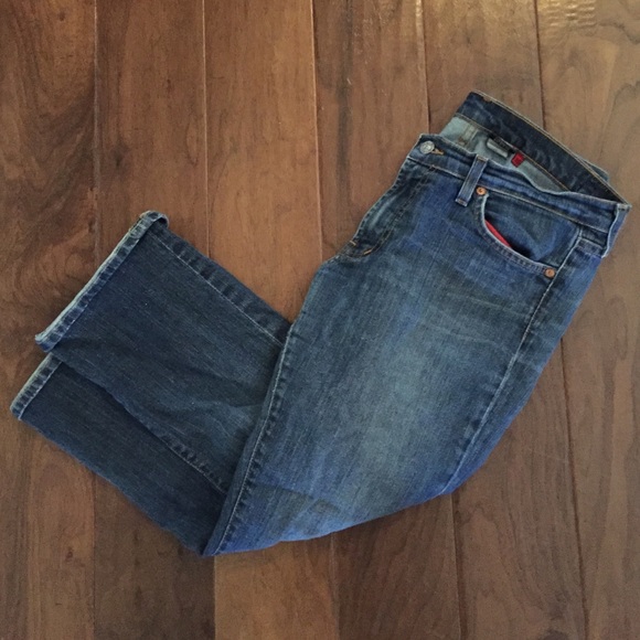 Red Engine medium wash capris