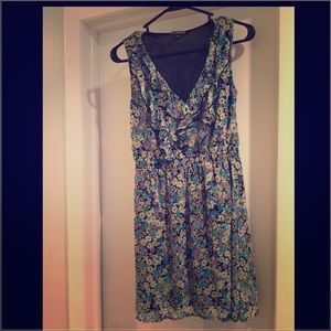 Adorable zippered dress!