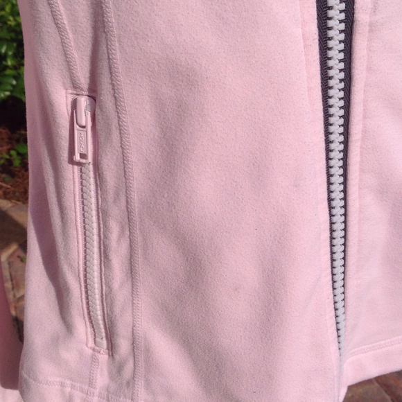 SOLD Pink Lululemon Define Jacket size 12 - Picture 3 of 3