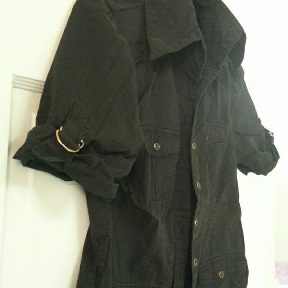 Top - Picture 1 of 2