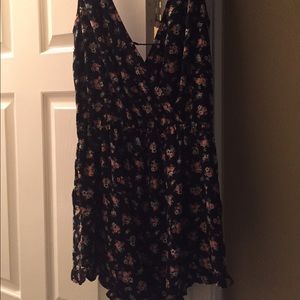 Wet seal romper