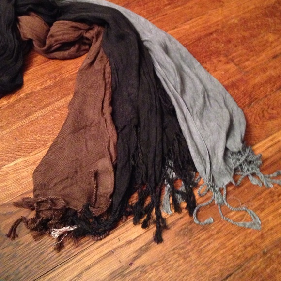 Neutral Scarf Bundle! - Picture 2 of 3