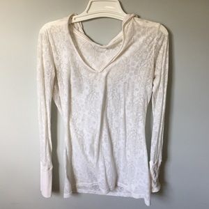 Hooded longs leave layering top