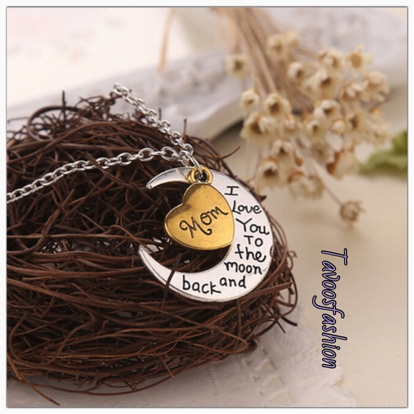 Mom: Love Necklace