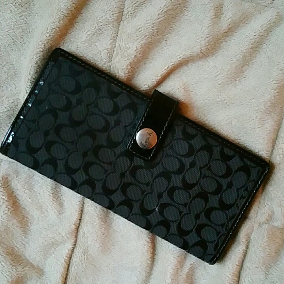 100 % Authentic Coach Wallet