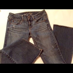 AMERICAN EAGLE ARTIST JEANS