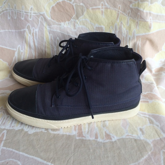 clae high tops