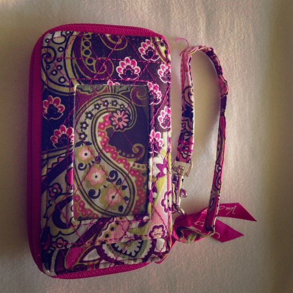 Pink Patterned Vera Bradley Smartphone Wristlet