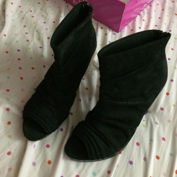 Peep toe black booties