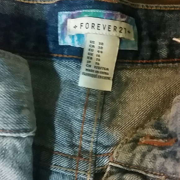 Denim forever 21 shorts - Picture 3 of 3
