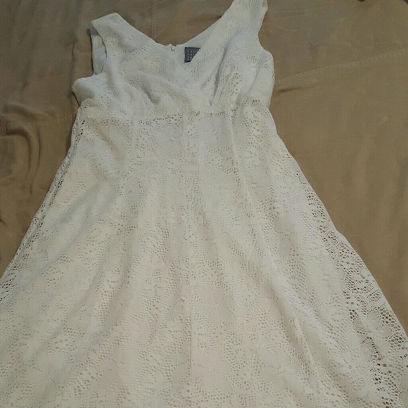 Dress - Picture 1 of 2
