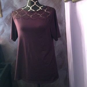 Cute Ann Taylor top with lace detail
