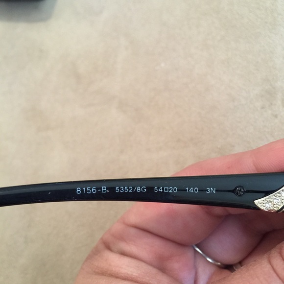 Auth new Bulgari sunglasses for woman - Picture 2 of 4