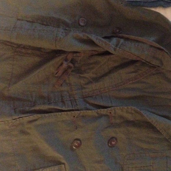 Shirt - Picture 3 of 4