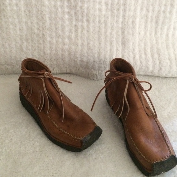 Frye Booties - Aztec Lacey (7M)