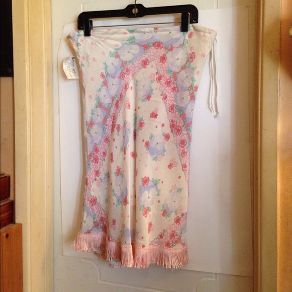 Vintage Reversible 2 Sided Pink Fringe Skirt OS - Picture 2 of 4