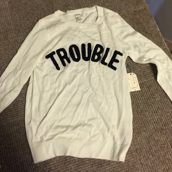 Brand new sweater. Couldn't fit it.