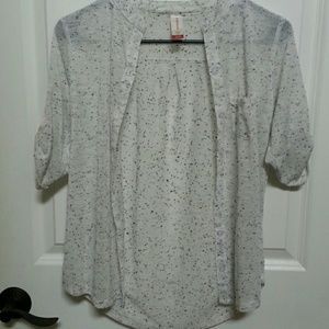 White and black spotted button up