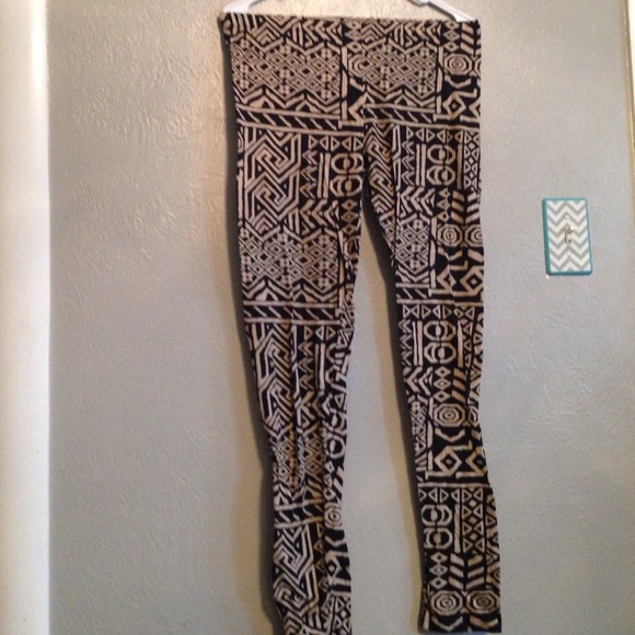 tribal print leggings