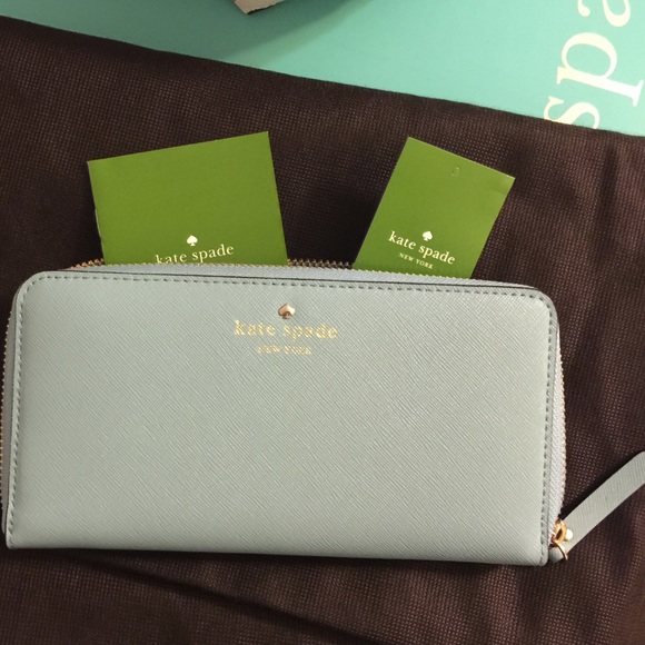 BNWT Kate Spade Cedar Street Lacey Zip Wallet