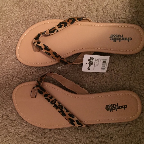 Charlotte Russe flip flop / sandals NWT