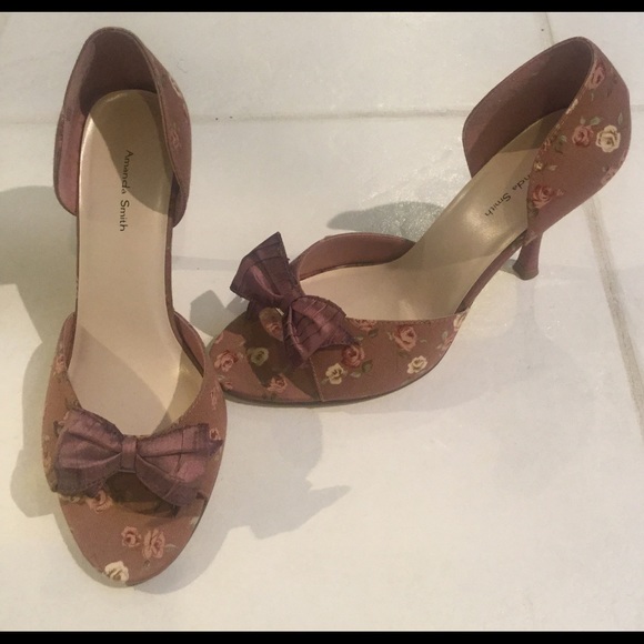 Amanda Smith vintage looking open toe pumps