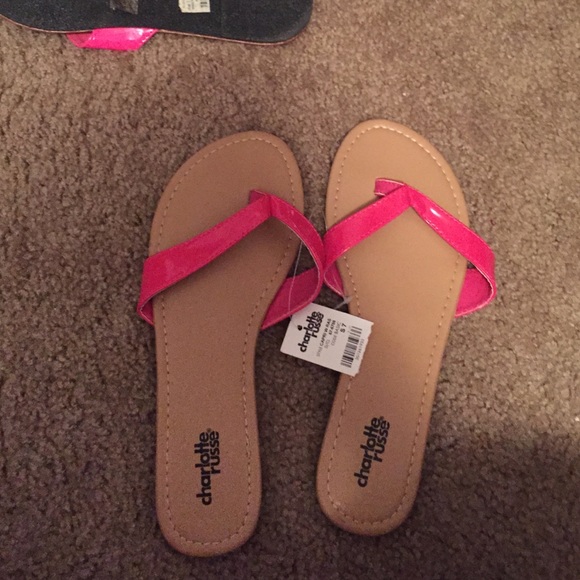 NWT Charlotte Russe sandals / flip flops