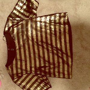 Black and gold sequined crop top