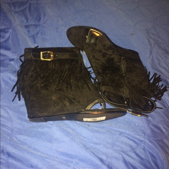 Wedges never worn - Picture 2 of 3