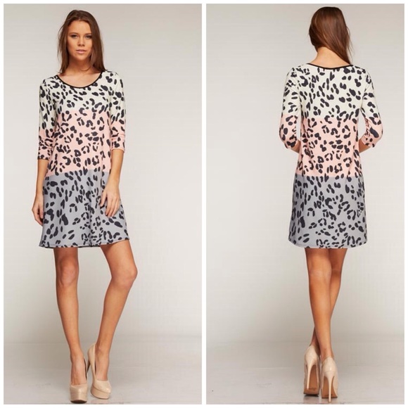 ⭐️️Fleece Lined Tunic⭐️ - Picture 3 of 3