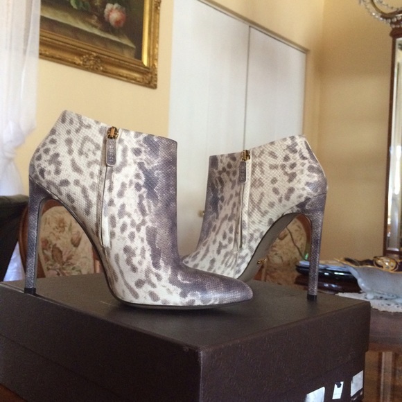 Gucci boots