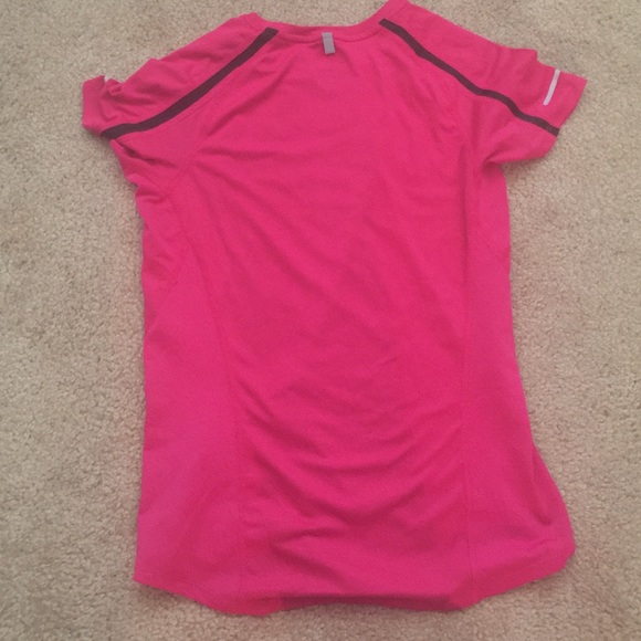 Nike Dri-Fit Workout shirt - Picture 3 of 3