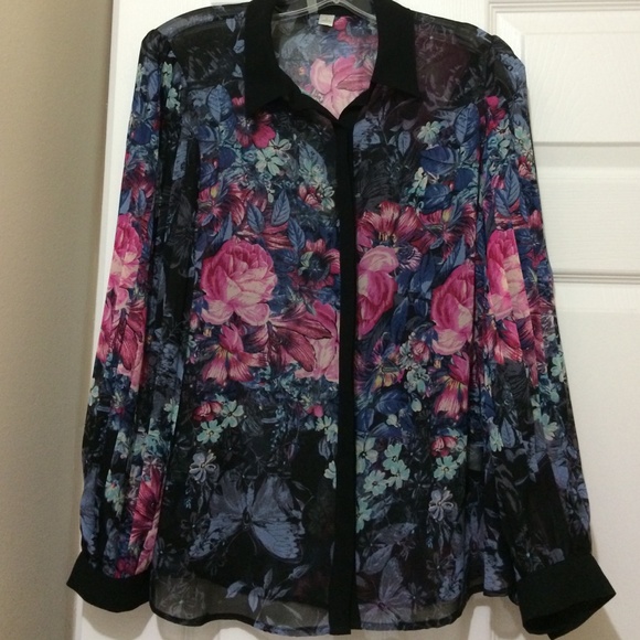 Laura Conrad see through shirt flower print