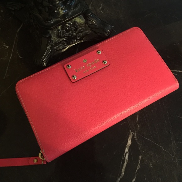 NEW Kate Spade Hotrose Hot Pink Wallet - Picture 2 of 4