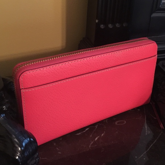 NEW Kate Spade Hotrose Hot Pink Wallet - Picture 3 of 4